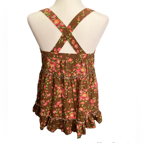 MATILDA JANE brand floral top. Gently worn. Size XS. - Picture 2 of 3